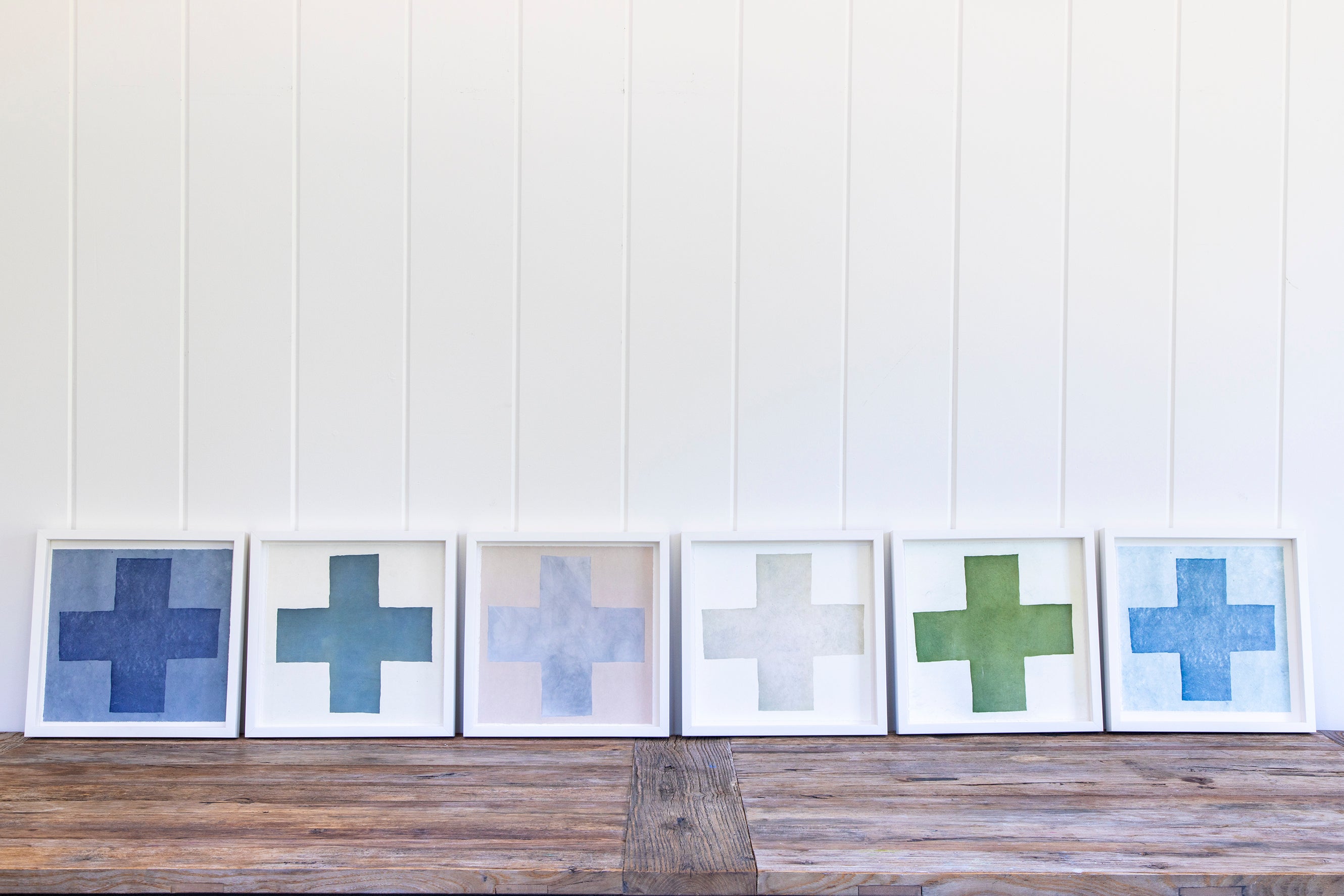 6 printed crosses