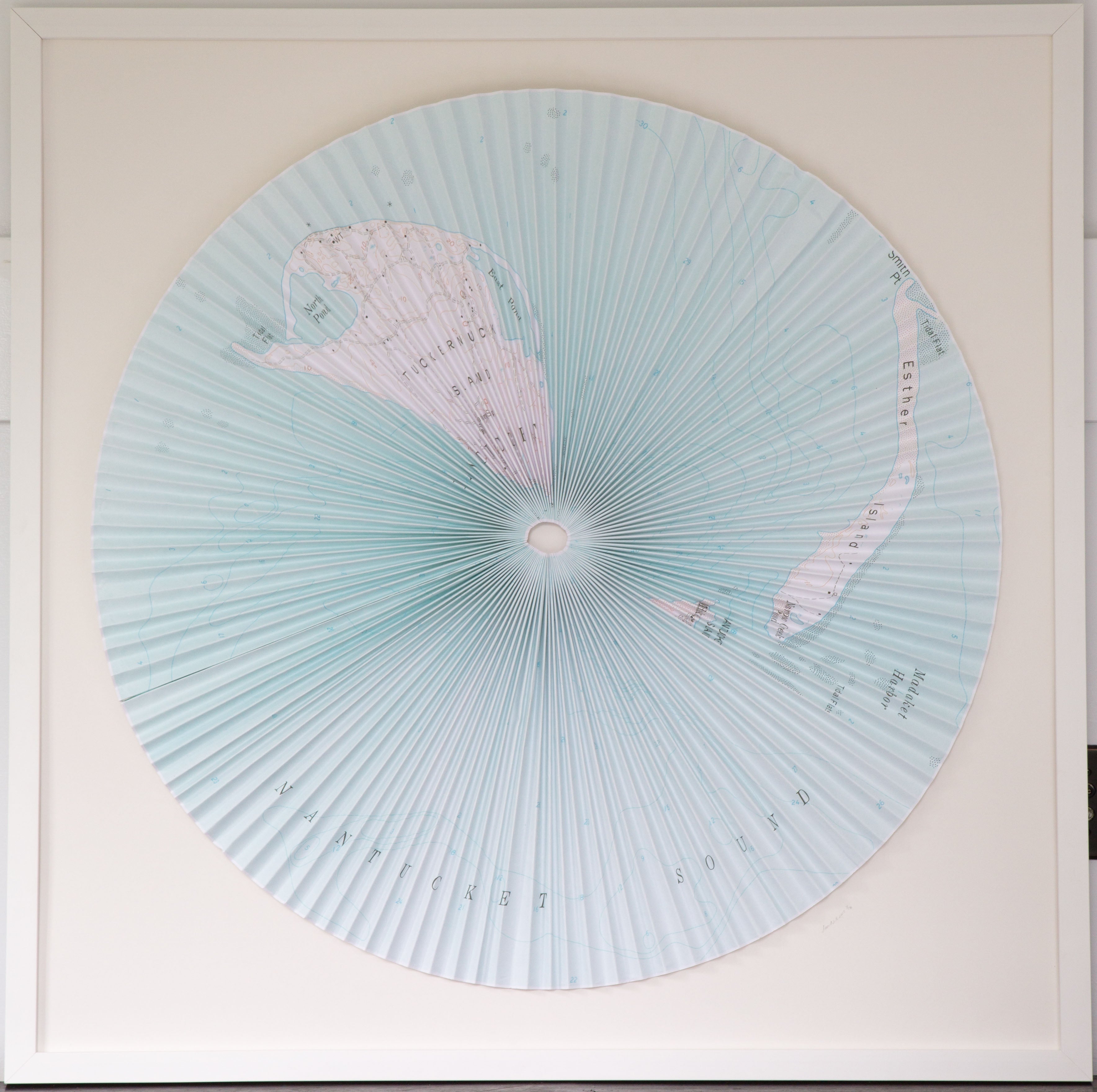 Pleated Circle: Nantucket (Large)